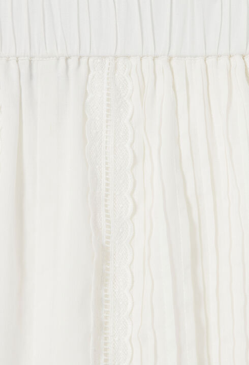 Short court dentelle